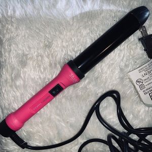1 & 1/2” curling wand